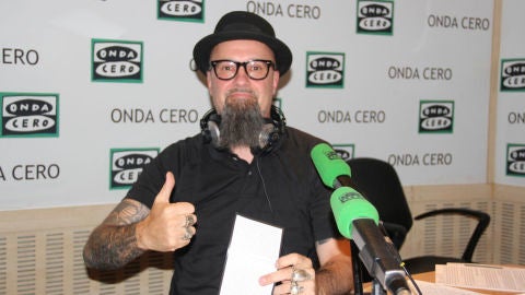  C&eacute;sar Strawberry en Te doy mi palabra