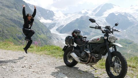 La vuelta al mundo con Alicia Sornosa en moto.