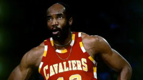Nate Thurmond fue el primer jugador de la NBA en lograr un cuádruple doble Nate Thurmond fue el primer jugador de la NBA en lograr un cuádruple doble