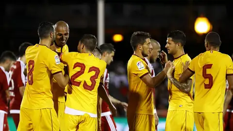 El Sevilla festeja la victoria ante River Plate El Sevilla festeja la victoria ante River Plate