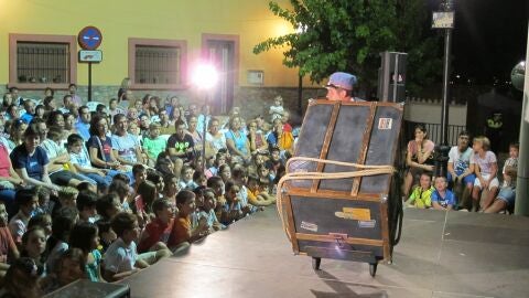 Espect&aacute;culo para p&uacute;blico familiar cada mi&eacute;rcoles a las 22 horas.