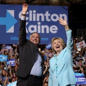 Hillary Clinton y Tim Kaine