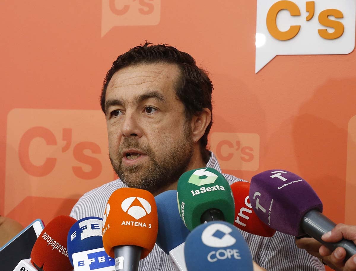 Ciudadanos confía en que Rajoy "se anime" a la investidura tras la ronda con el Rey Ciudadanos confía en que Rajoy "se anime" a la investidura tras la ronda con el Rey
