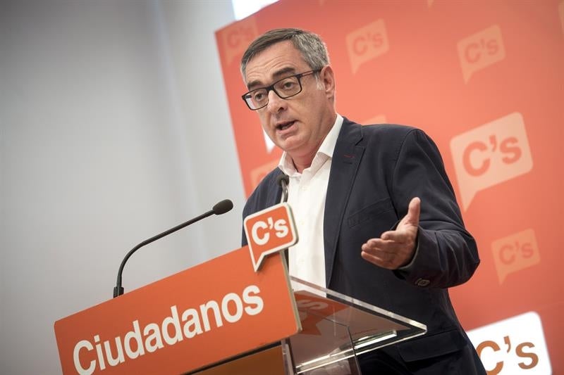 C's dice que España no puede estar "secuestrada" por luchas internas del PSOE C's dice que España no puede estar "secuestrada" por luchas internas del PSOE