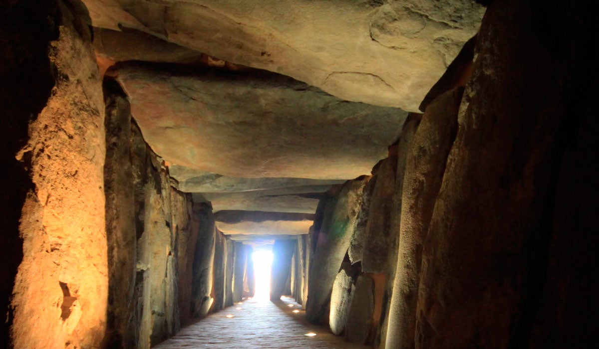 Los misterios de Fran: El Dolmen de Soto Los misterios de Fran: El Dolmen de Soto