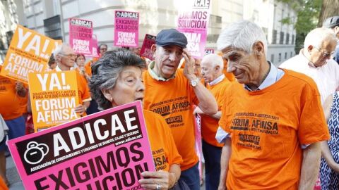 Afectados por la estafa de F&oacute;rum Filat&eacute;lico y Afinsa