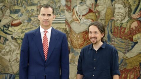 El Rey Felipe VI y Pablo Iglesias