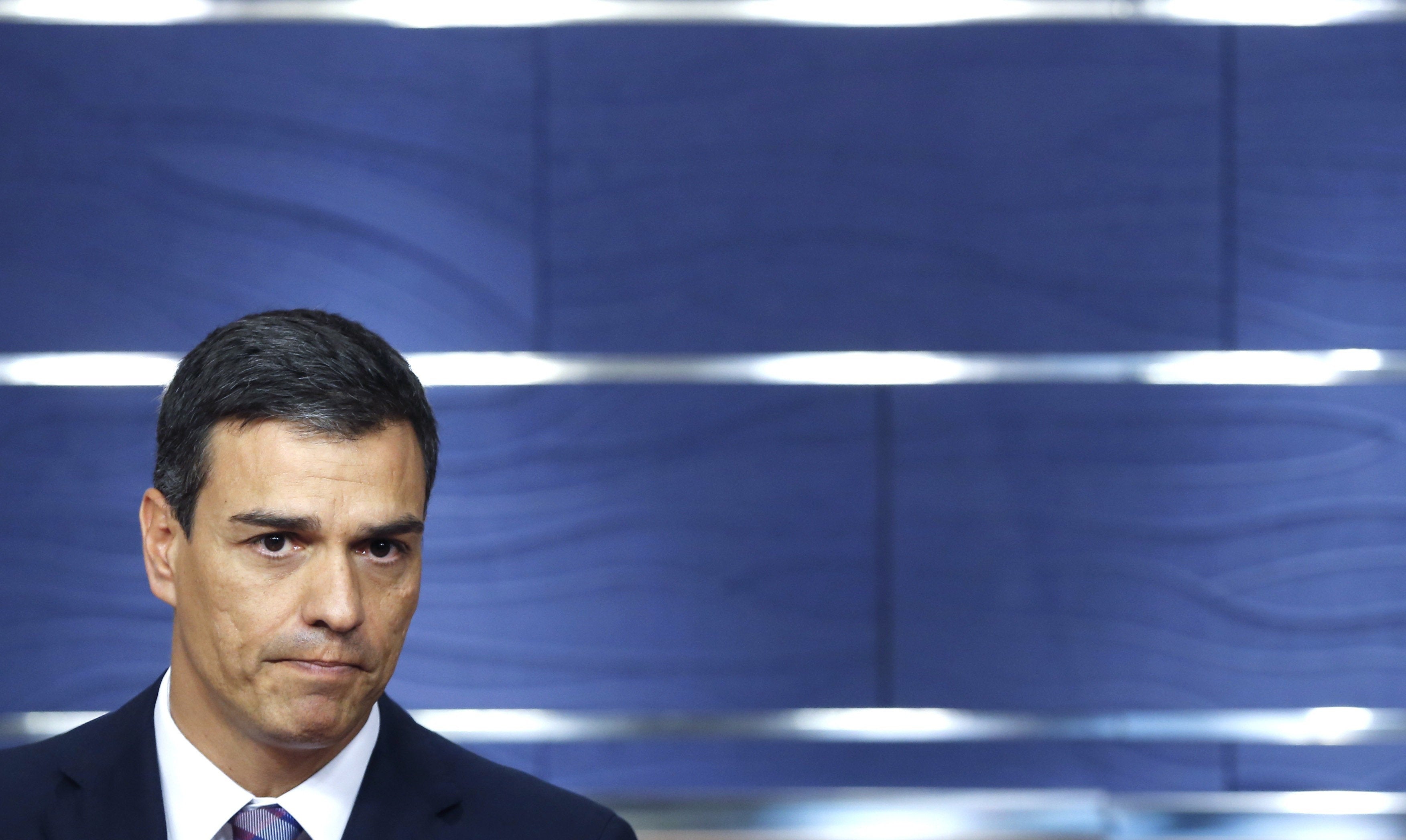 El 66% quiere que el PSOE se abstenga para evitar unas terceras elecciones El 66% quiere que el PSOE se abstenga para evitar unas terceras elecciones