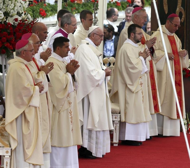 El Papa denuncia en la misa en Czestochova la tentación de buscar el poder El Papa denuncia en la misa en Czestochova la tentación de buscar el poder