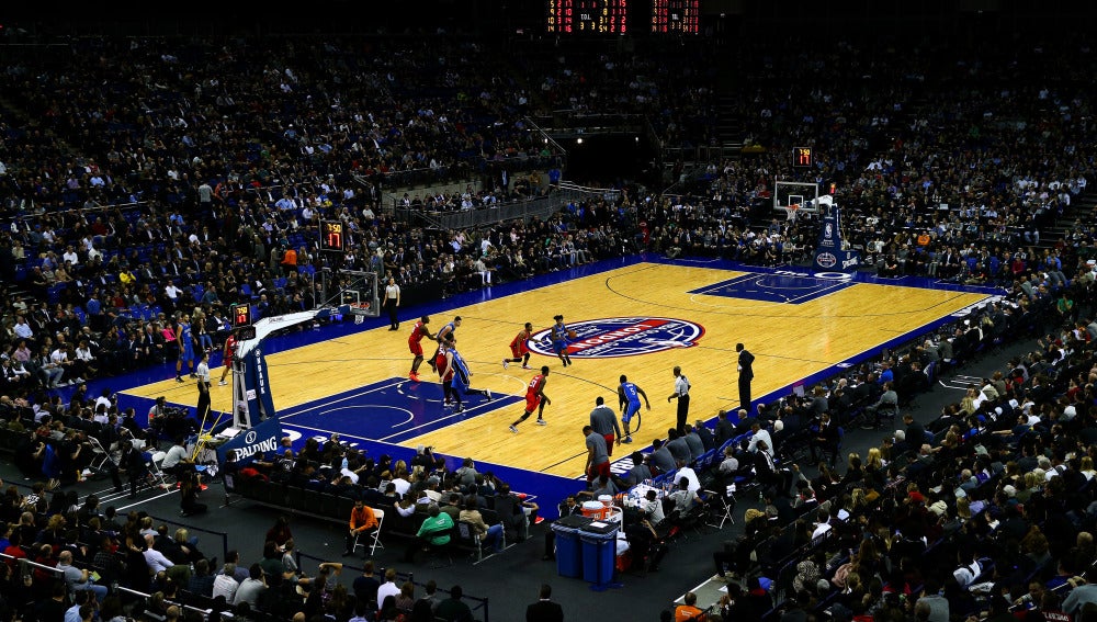 Panorámica del partido de la NBA jugado en el O2 Arena
