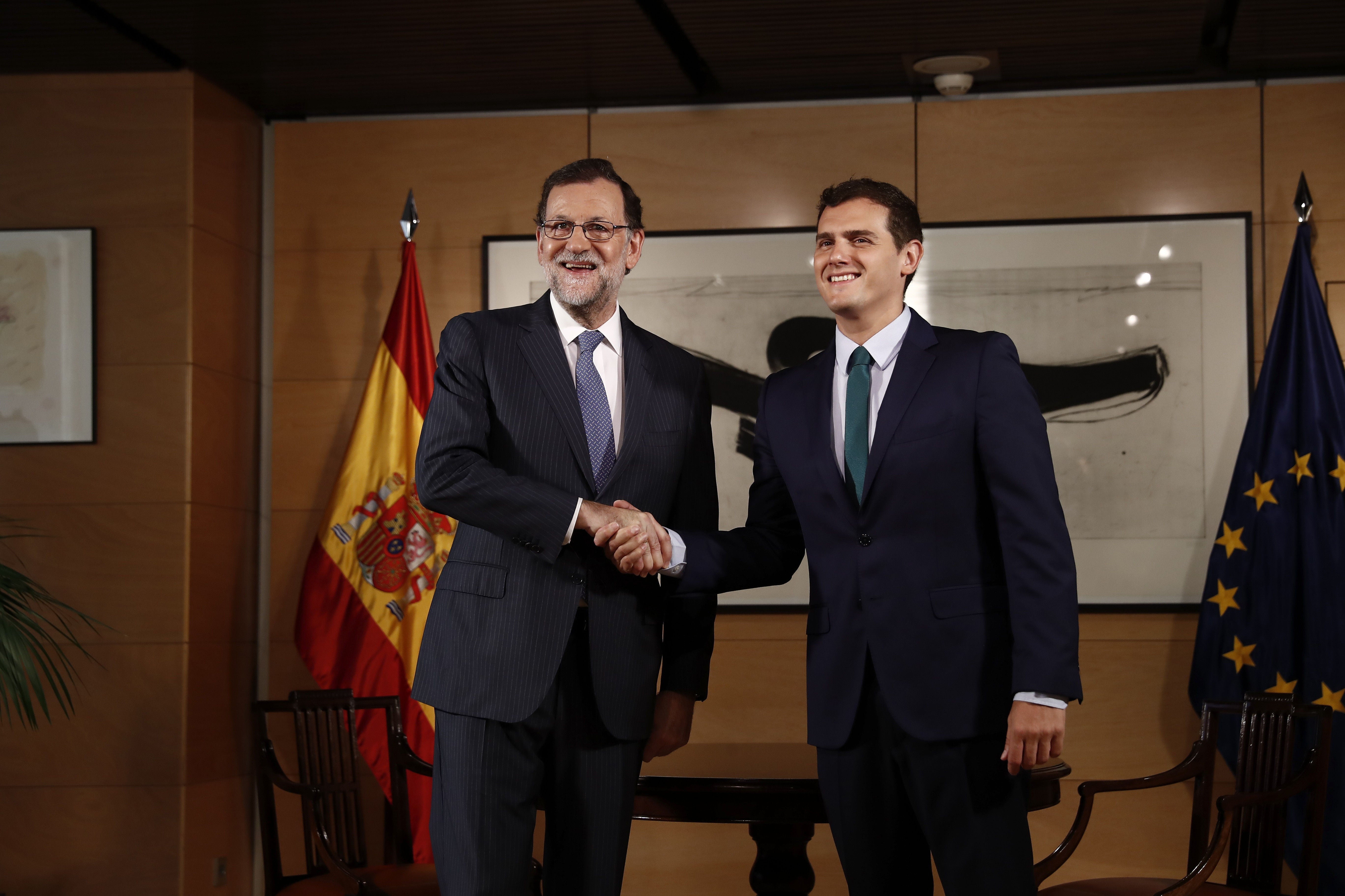 Tertulia: ¿Llegarán a un acuerdo Rajoy y Rivera? Tertulia: ¿Llegarán a un acuerdo Rajoy y Rivera?