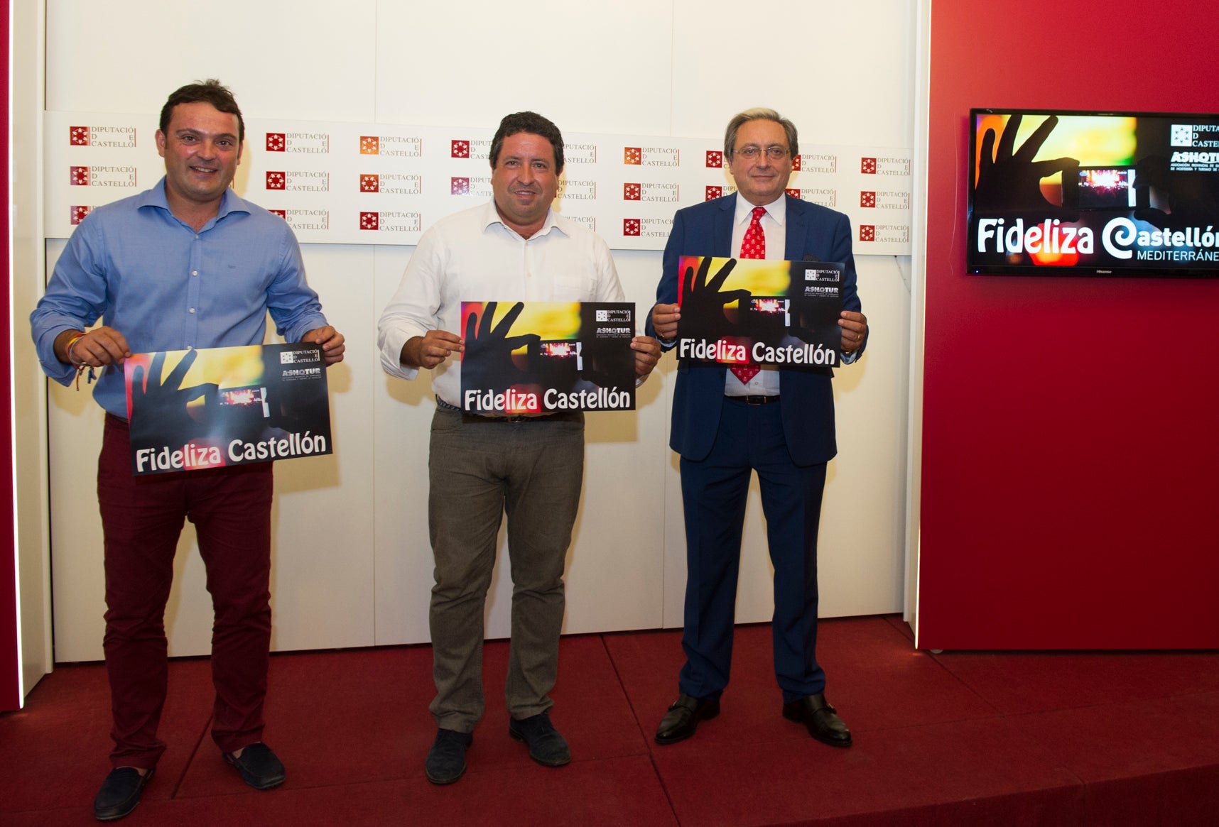 Más de 500 turistas ya pueden hacer uso de la tarjeta “Fideliza Castellón” Más de 500 turistas ya pueden hacer uso de la tarjeta “Fideliza Castellón”