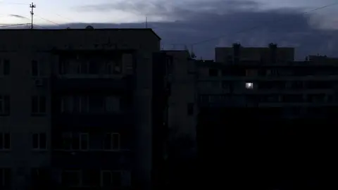 Edificios sin luz tras un apagón eléctico Edificios sin luz tras un apagón eléctico