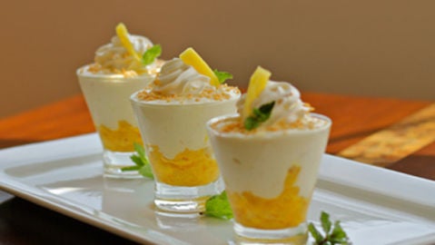 mousse pi&ntilde;a colada