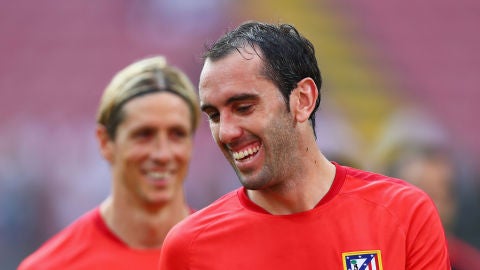 Diego God&iacute;n sonr&iacute;e en un entrenamiento del Atl&eacute;tico de Madrid