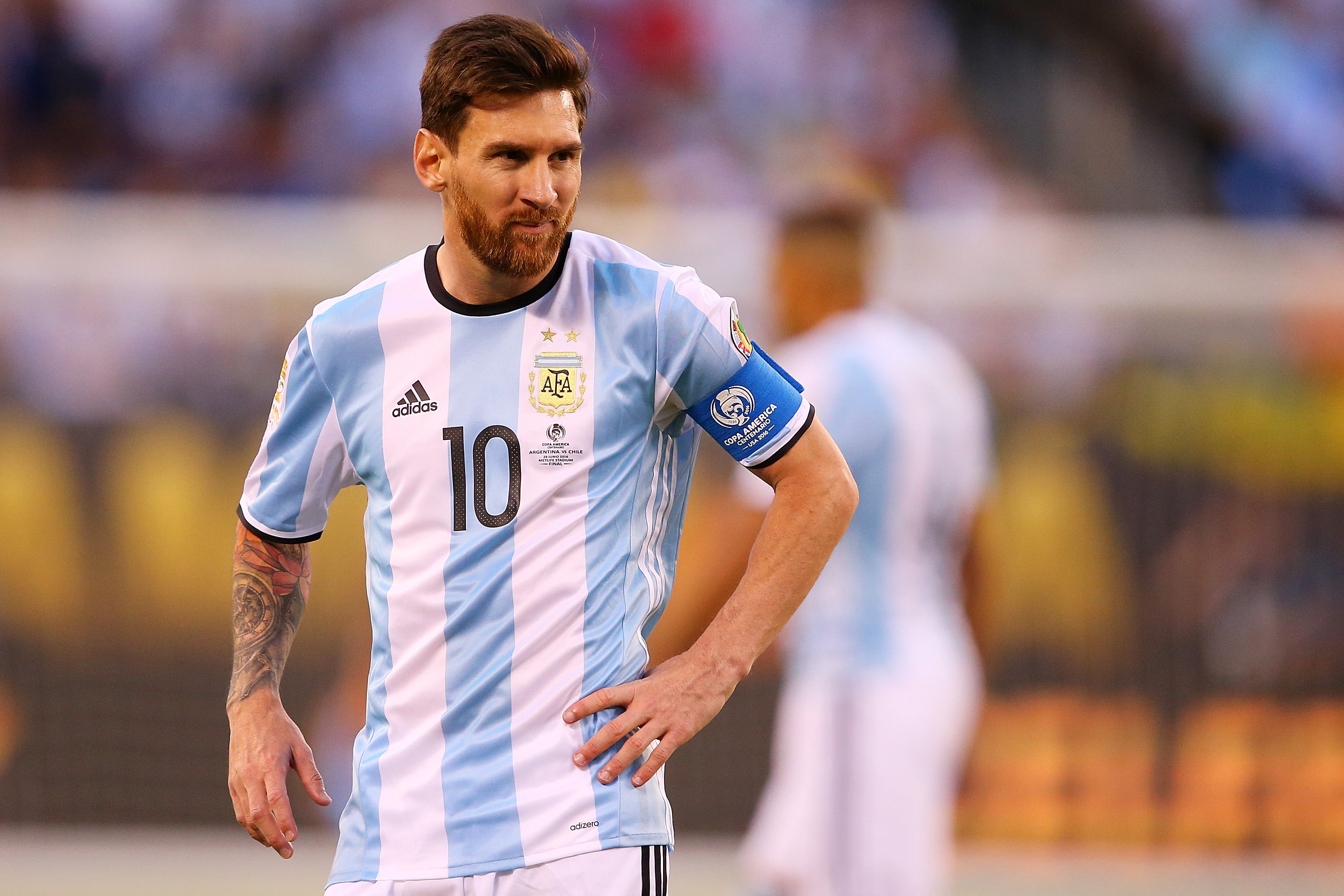Messi anuncia que seguirá jugando con la selección argentina Messi anuncia que seguirá jugando con la selección argentina