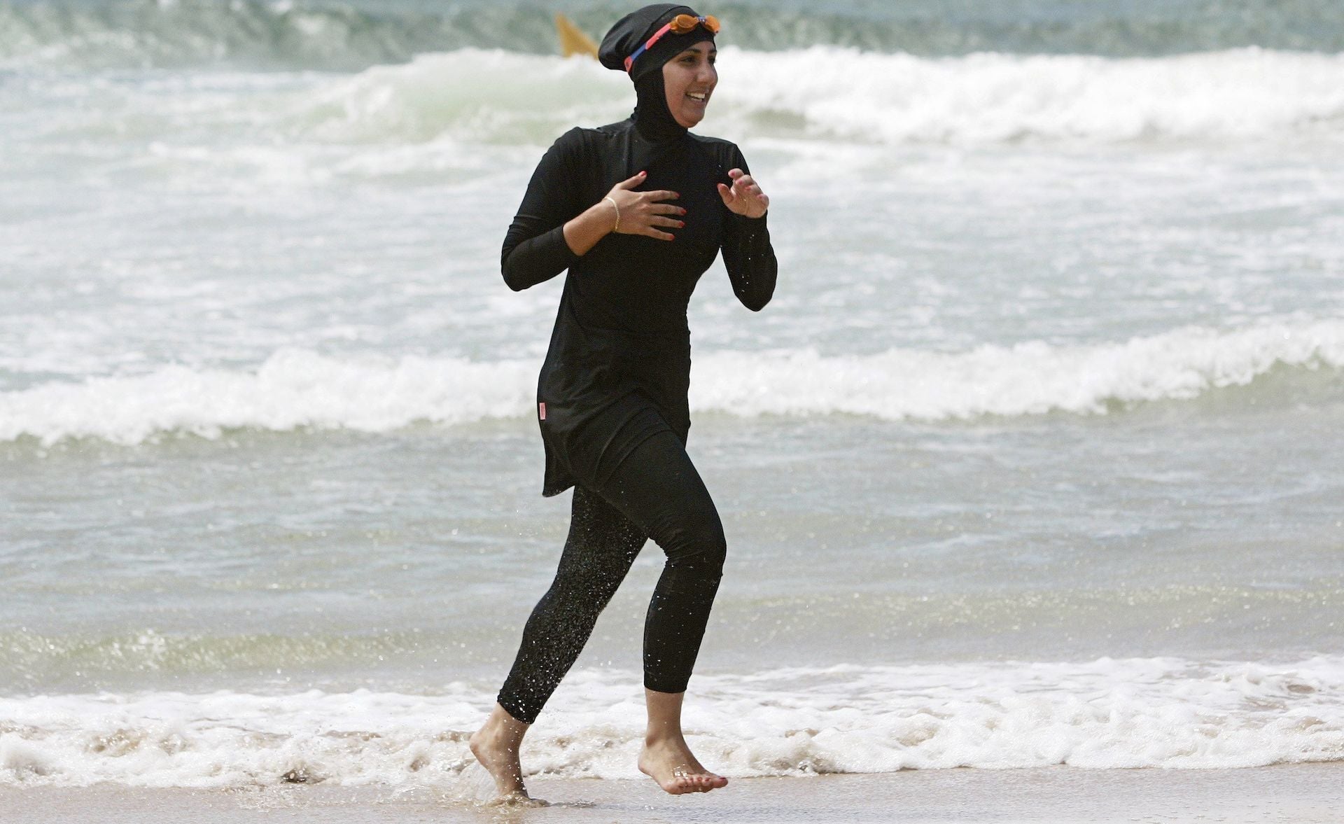 Rubén Amón indulta a la que ha sido la prenda del verano: el burkini Rubén Amón indulta a la que ha sido la prenda del verano: el burkini