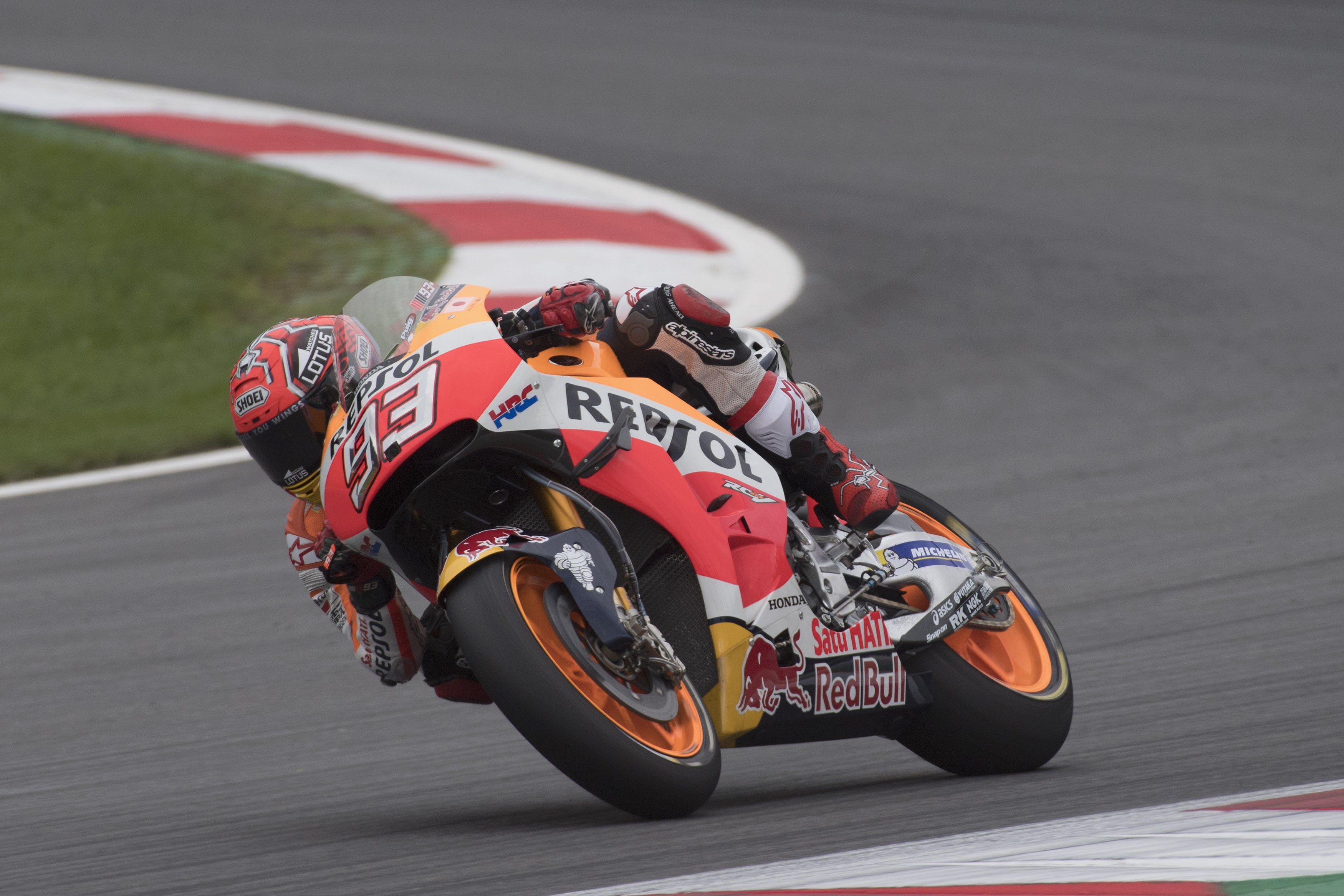 Motociclismo: Márquez quiere acercarse más al títuloa en Gran Bretaña Motociclismo: Márquez quiere acercarse más al títuloa en Gran Bretaña