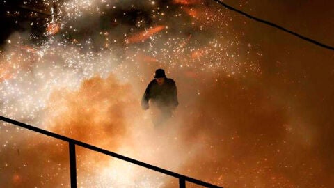 Espect&aacute;culo pirot&eacute;cnico Nit de l'Alb&aacute; (Elche)