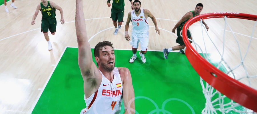 Pau Gasol, en el partido contra Lituania Pau Gasol, en el partido contra Lituania