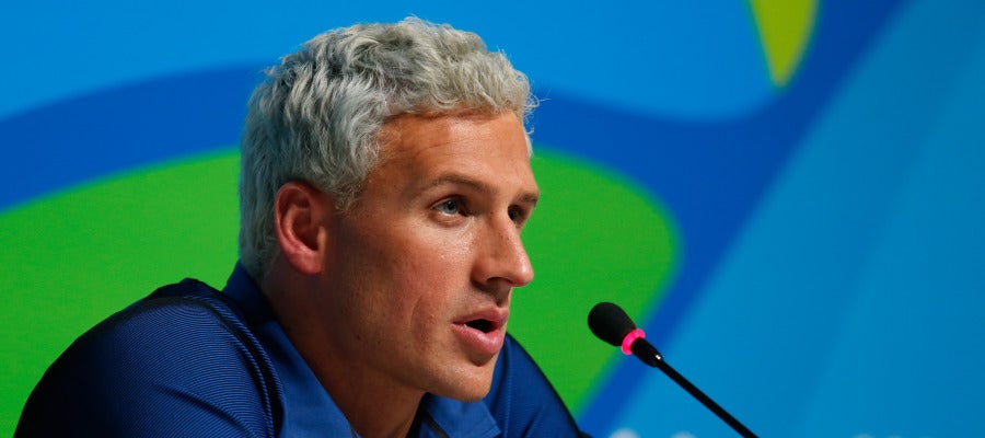 El nadador Ryan Lochte, en rueda de prensa El nadador Ryan Lochte, en rueda de prensa