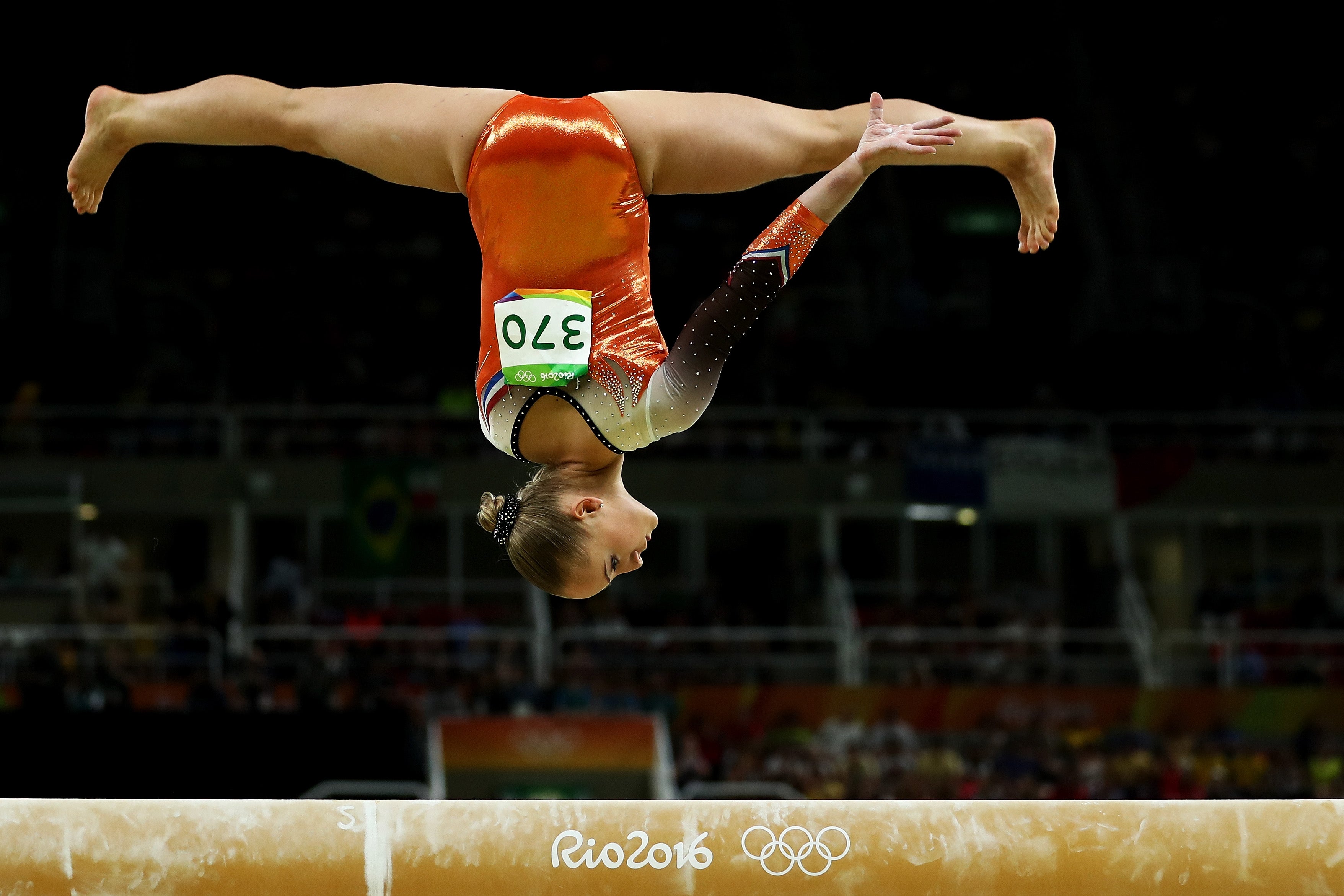 Sanne Wevers logra el oro en barra y Simone Biles se queda con el bronce Sanne Wevers logra el oro en barra y Simone Biles se queda con el bronce