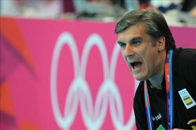 Jorge Dueñas: "No entiendo por qué han cambiado el arbitraje cuando llevábamos un marcador tan de cara" Jorge Dueñas: "No entiendo por qué han cambiado el arbitraje cuando llevábamos un marcador tan de cara"