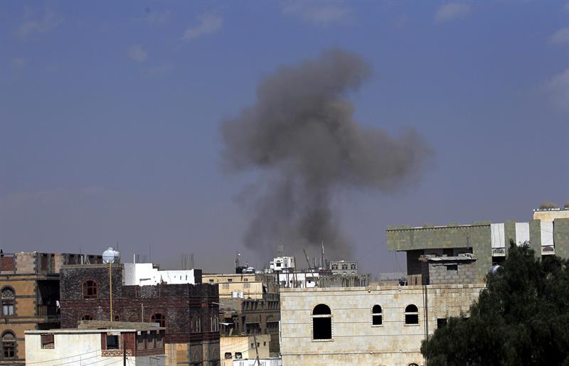 Médicos sin Fronteras confirma al menos 11 muertos y 19 heridos en el bombardeo de un hospital en Yemen Médicos sin Fronteras confirma al menos 11 muertos y 19 heridos en el bombardeo de un hospital en Yemen