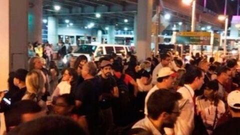 La terminal 8 del aeropuerto JFK es evacuada