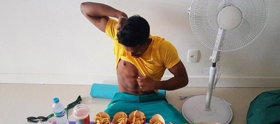 La curiosa dieta de un jugador de bádminton australiano tras caer eliminado La curiosa dieta de un jugador de bádminton australiano tras caer eliminado