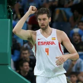 Pau Gasol celebra una canasta ante Argentina Pau Gasol celebra una canasta ante Argentina