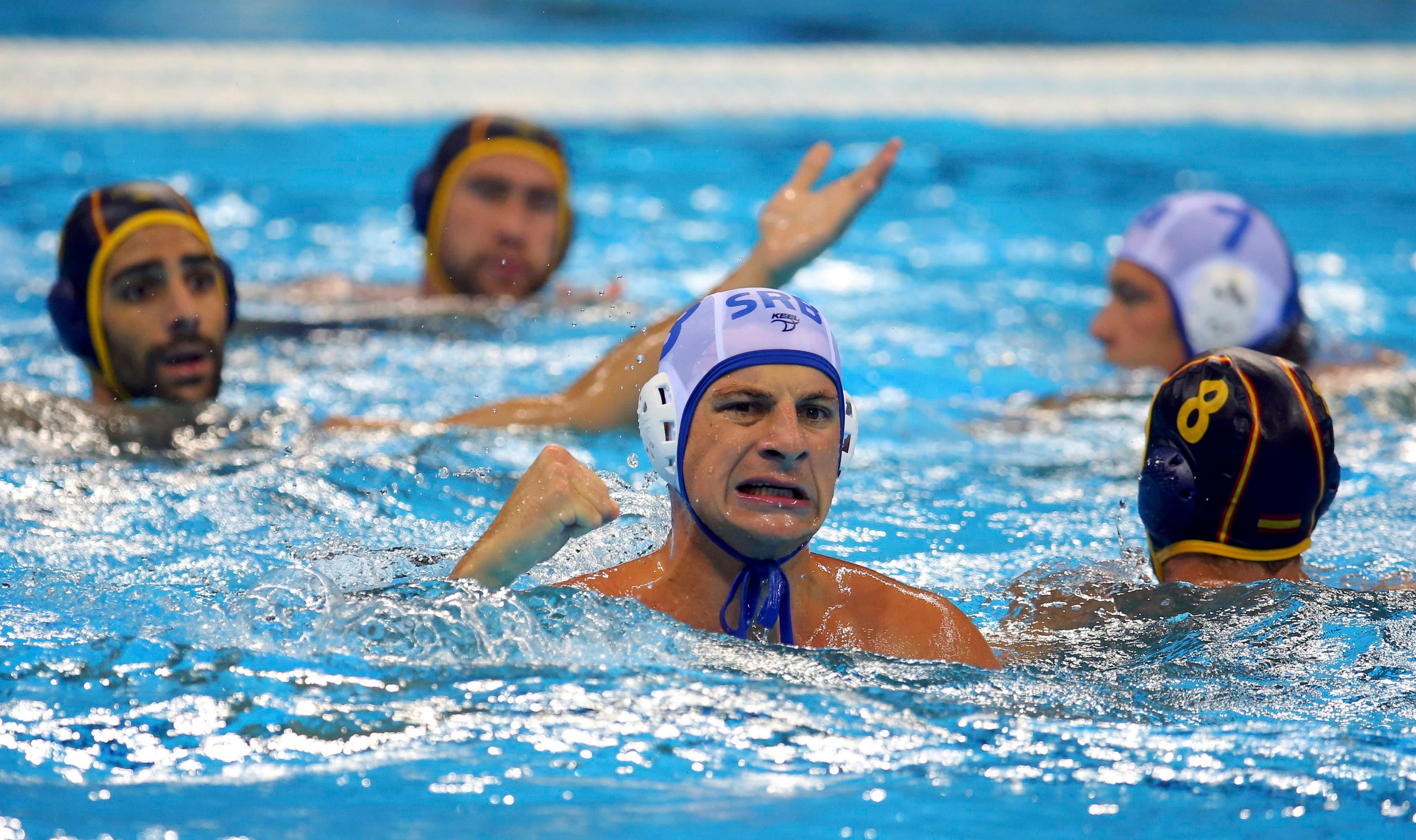Serbia deja a España fuera de la lucha por las medallas en waterpolo Serbia deja a España fuera de la lucha por las medallas en waterpolo