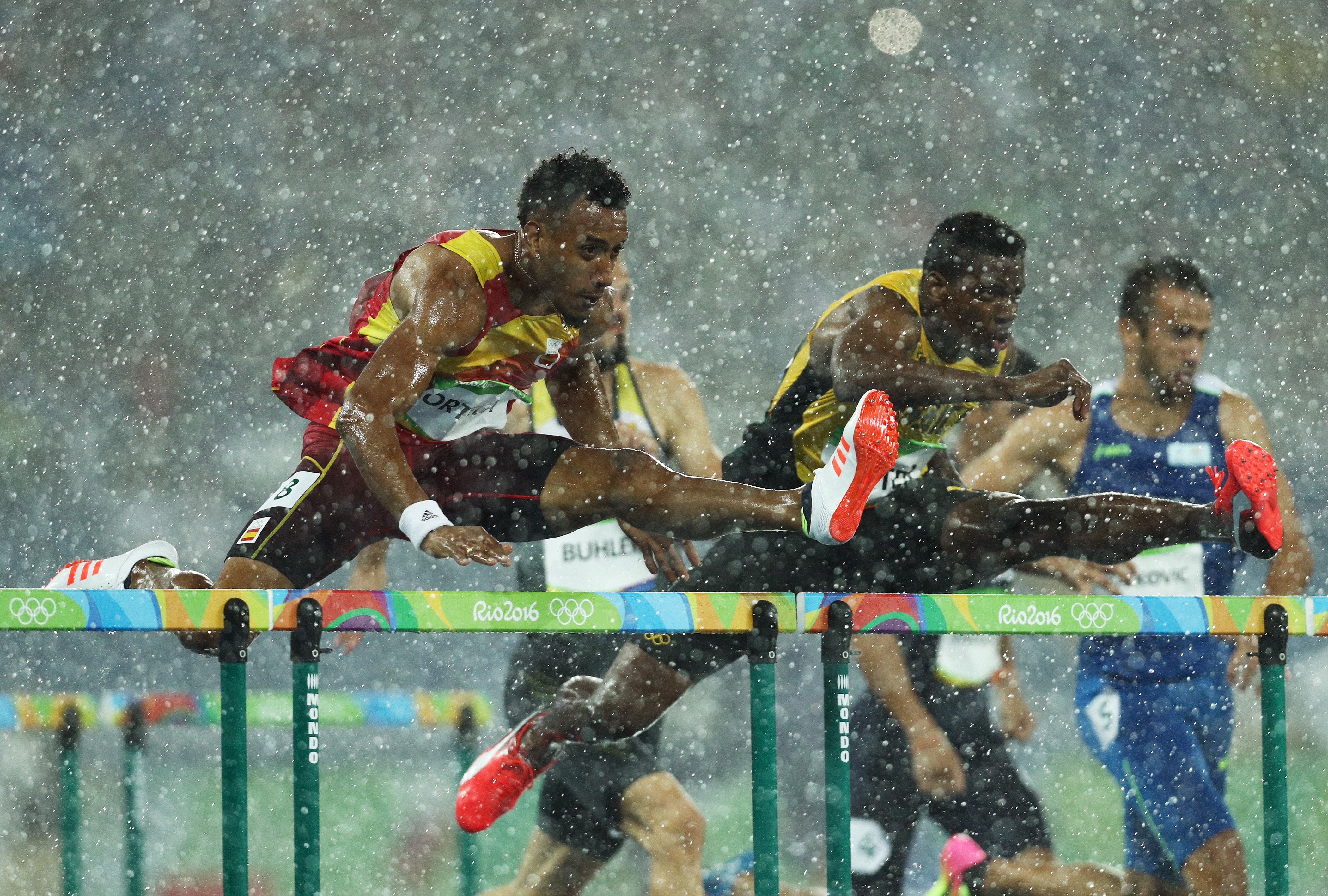 Orlando Ortega y Yidiel Contreras, en semifinales de los 110 metros vallas Orlando Ortega y Yidiel Contreras, en semifinales de los 110 metros vallas