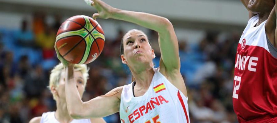Anna Cruz durante el partido contra Turquía Anna Cruz durante el partido contra Turquía