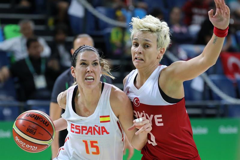 Anna Cruz, sobre el rival de España en la final de baloncesto: "¡Qué tiemblen! Estamos en racha" Anna Cruz, sobre el rival de España en la final de baloncesto: "¡Qué tiemblen! Estamos en racha"