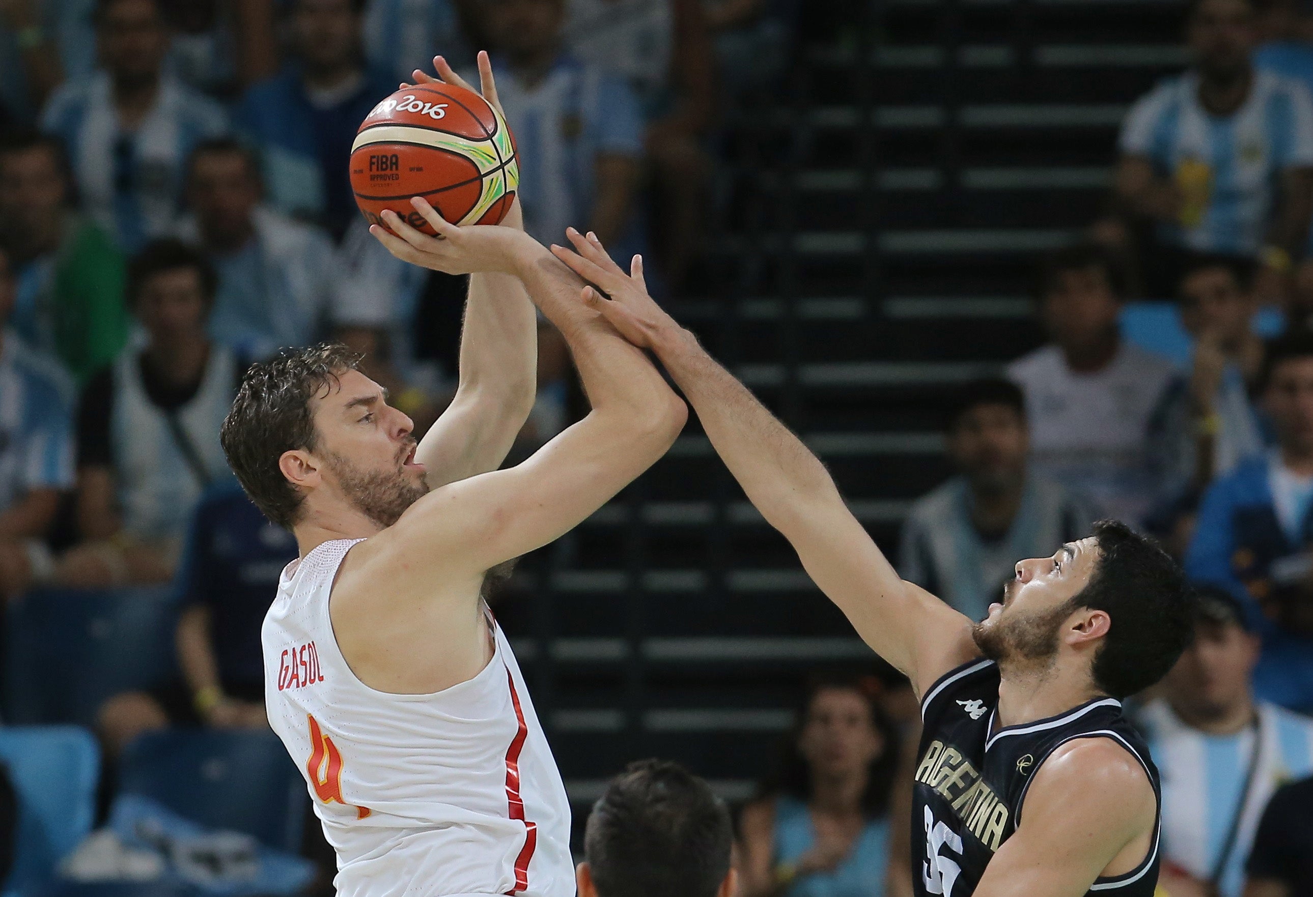 España accede a cuartos como segunda tras ganar a Argentina por 92-73 España accede a cuartos como segunda tras ganar a Argentina por 92-73
