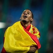 Orlando Ortega, con la bandera de España