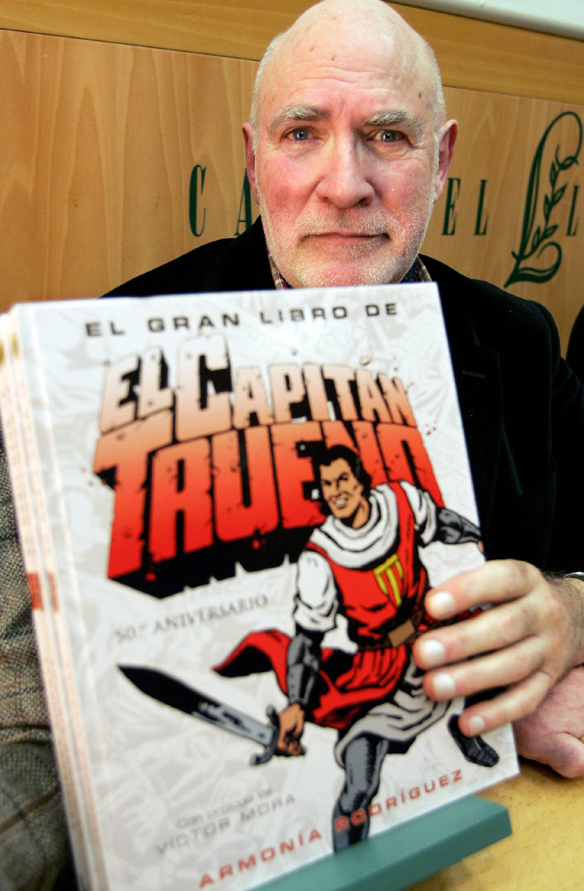 Muere a los 85 años Víctor Mora, el creador de 'El Capitán Trueno' Muere a los 85 años Víctor Mora, el creador de 'El Capitán Trueno'