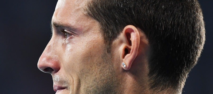 Renaud Lavillenie llorando en la entrega de medallas Renaud Lavillenie llorando en la entrega de medallas
