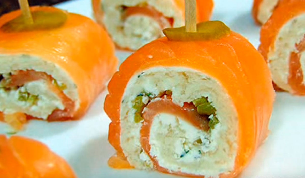 Así es la receta más fácil para preparar rollitos de salmón Así es la receta más fácil para preparar rollitos de salmón