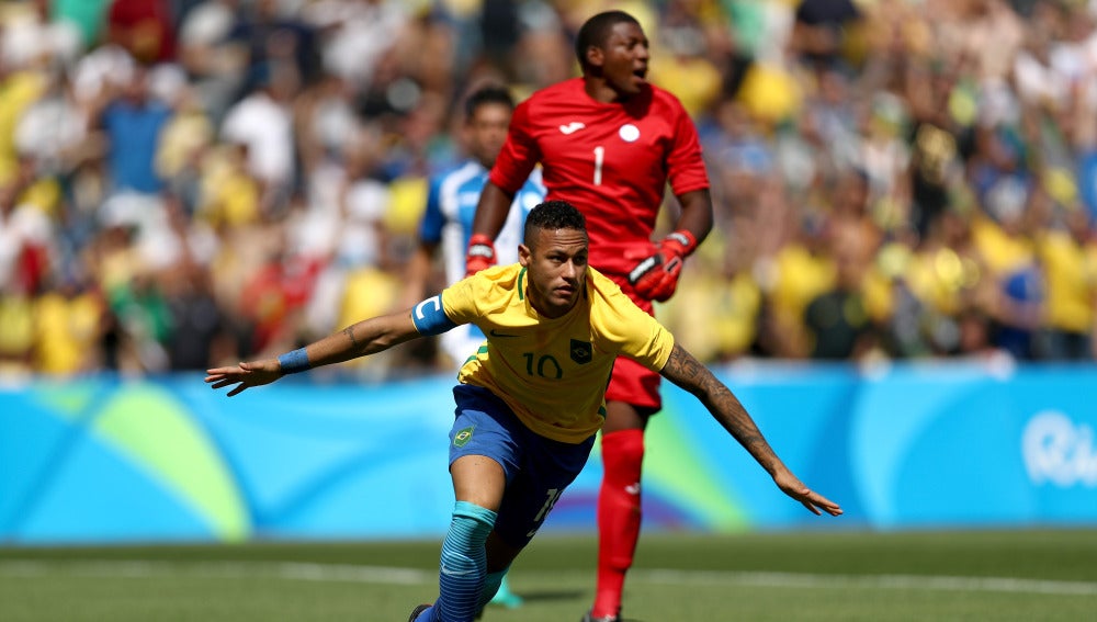 Neymar celebra su gol contra Honduras en los Juegos