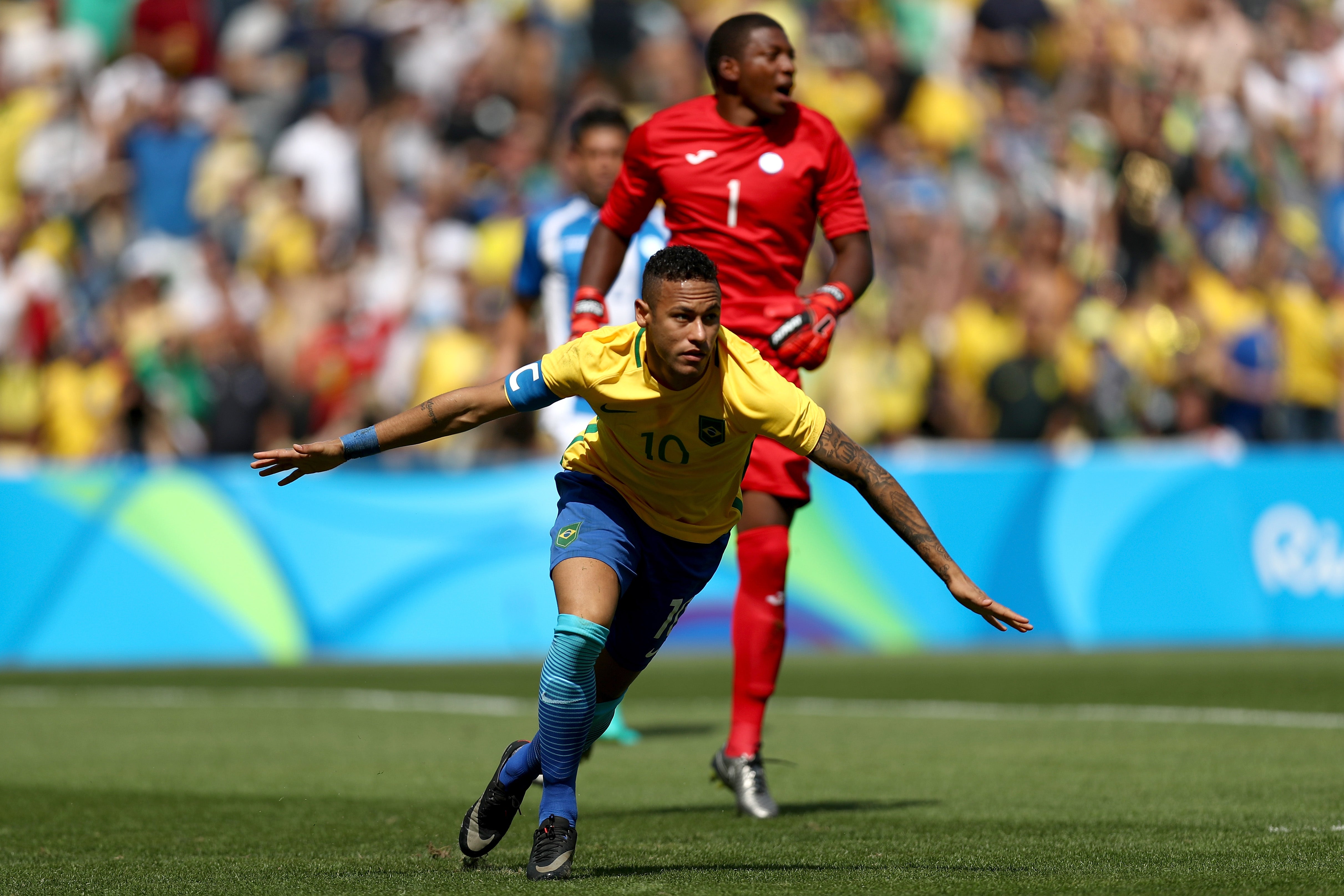 Neymar guía a Brasil a la final de Río tras ganar a Honduras por 6-0 Neymar guía a Brasil a la final de Río tras ganar a Honduras por 6-0