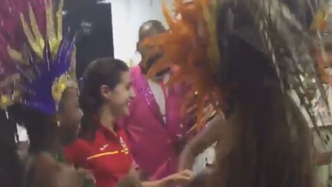 Carolina Mar&iacute;n, bailando samba