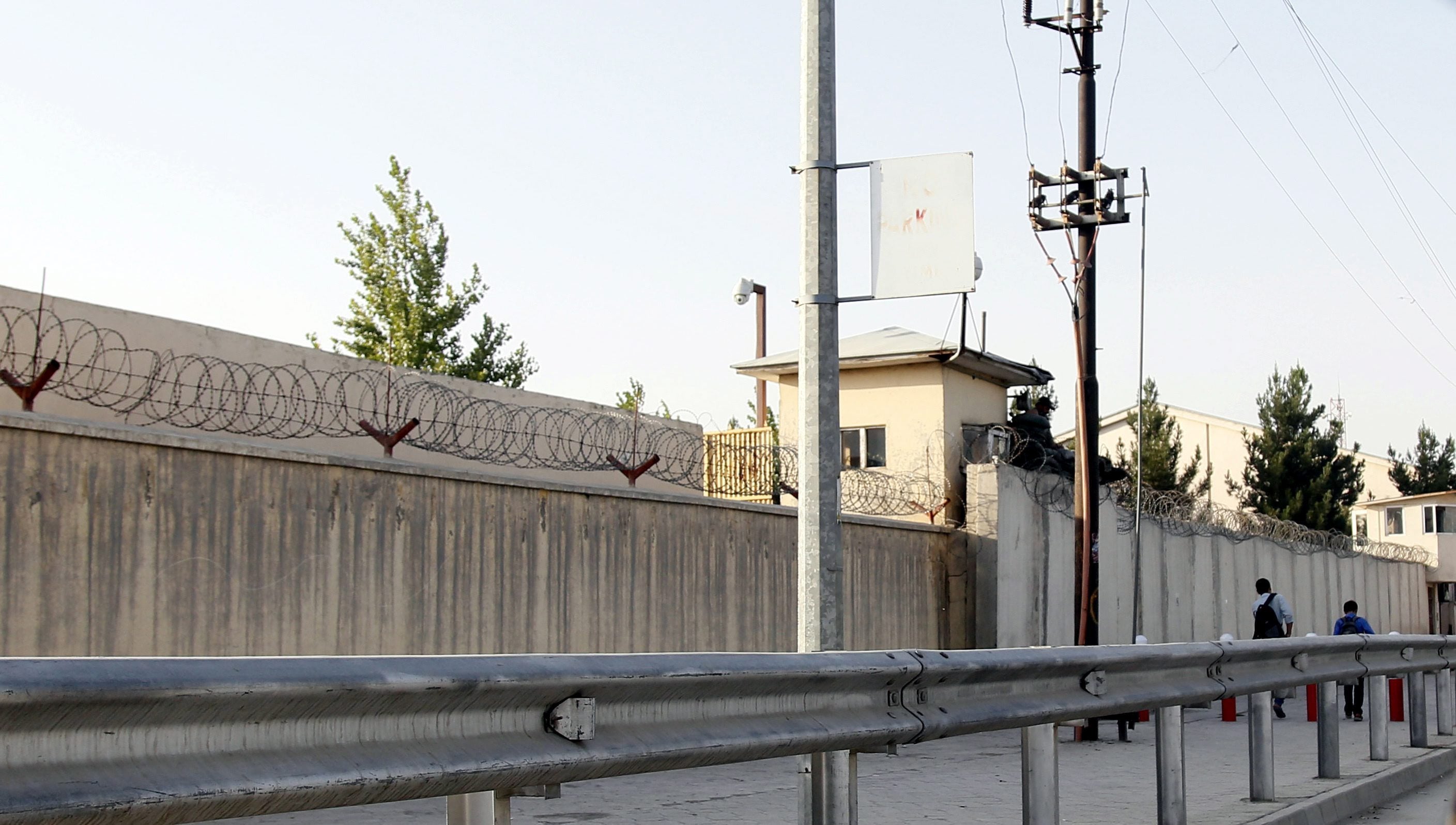 Al menos 2 muertos y 12 heridos en el ataque a una universidad en Kabul Al menos 2 muertos y 12 heridos en el ataque a una universidad en Kabul