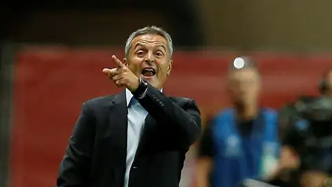 Fran Escribá, entrenador del Villarreal El entrenador del Villarreal, Fran Escribá, en el duelo del submarino contra el Mónaco.