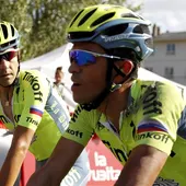 Alberto Contador, a su paso por meta en la etapa de la Vuelta a España Alberto Contador, a su paso por meta en la etapa de la Vuelta a España