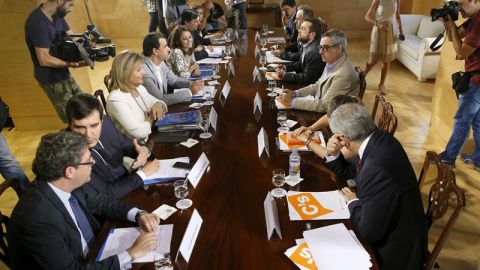 Negociaciones entre PP y C's