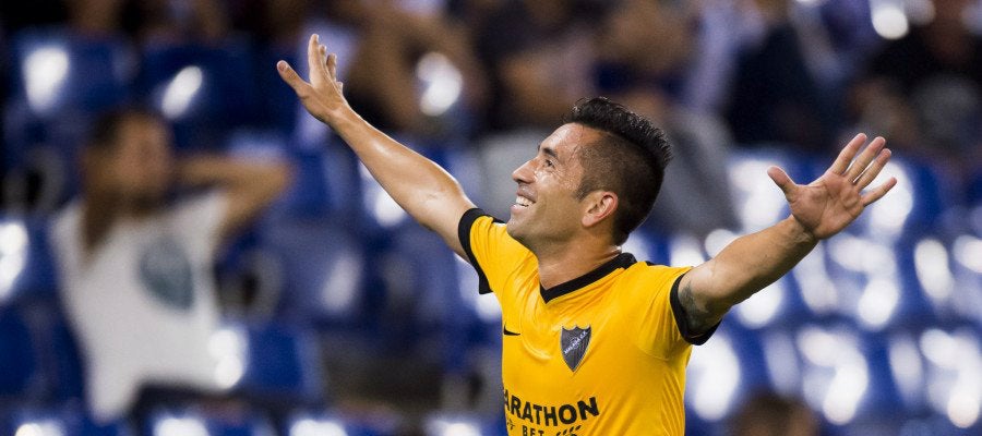 Charles celebra su gol con el Málaga Charles celebra su gol con el Málaga