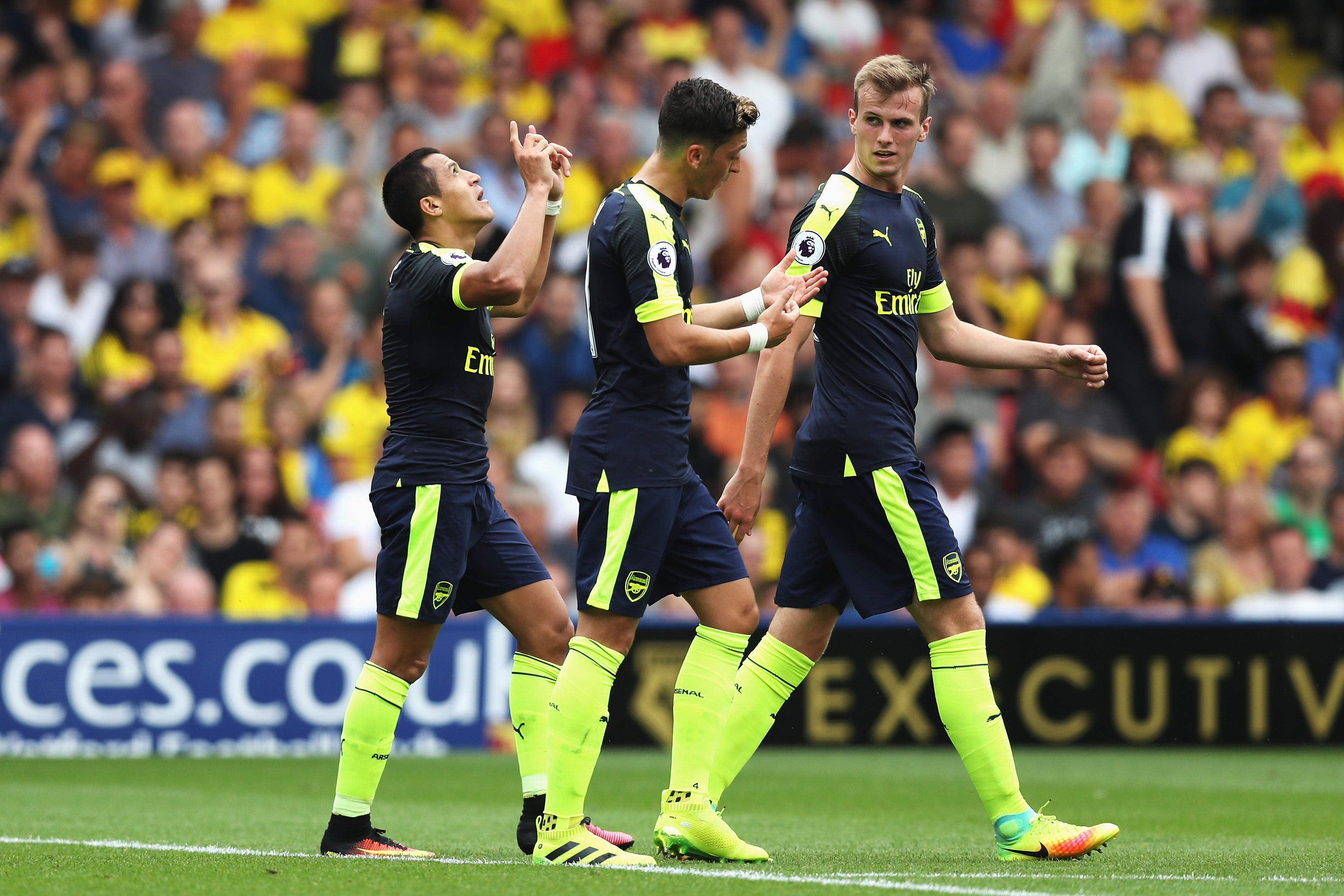 El Arsenal estrena su casillero de triunfos esta temporada ante el Watford El Arsenal estrena su casillero de triunfos esta temporada ante el Watford