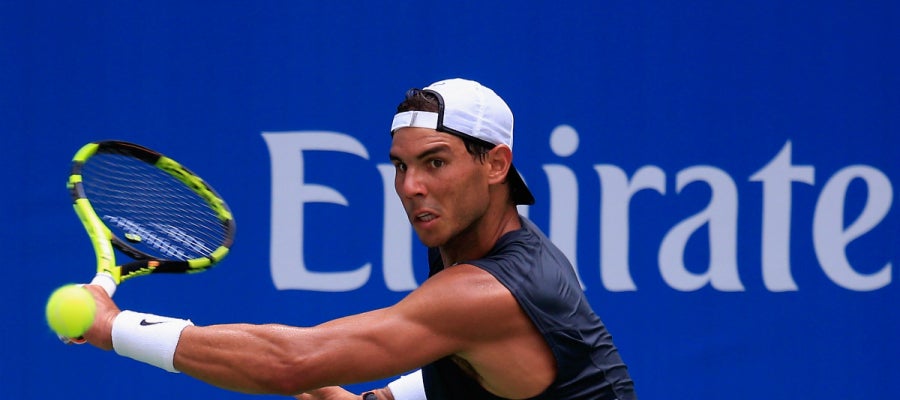 Nadal se entrena para el US Open Nadal se entrena para el US Open